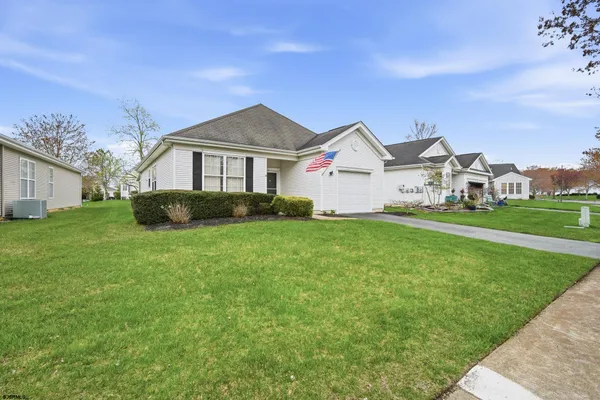 Property Slideshow image 3 of 45 | 530 chatham, Galloway Township, NJ, 08205
