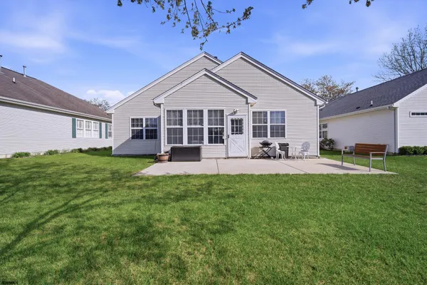 Property Slideshow image 3 of 52 | 11 pembrooke, Galloway Township, NJ, 08205