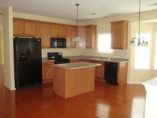 Property Slideshow image 3 of 27 | 39 poppy rd, Egg Harbor Township, NJ, 08234