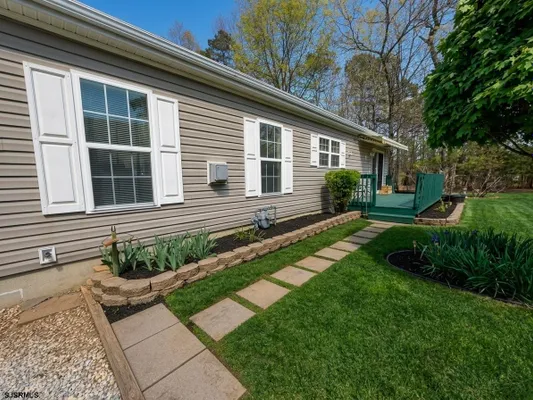 Property Slideshow image 2 of 14 | 44 redwood, Hamilton Township, NJ, 08330