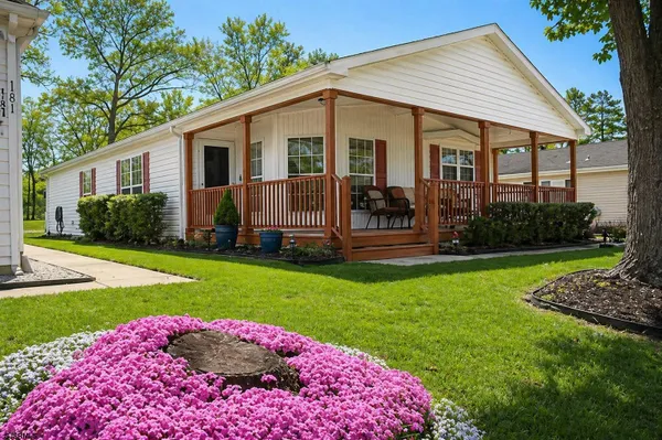 Property Slideshow image 2 of 21 | 182 pebble bch, Mays Landing, NJ, 08330