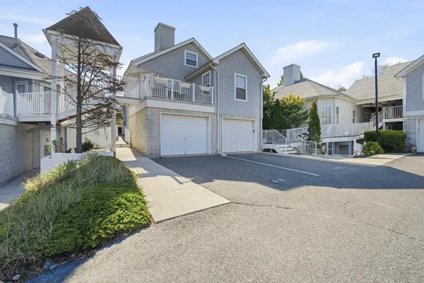 Property Slideshow image 2 of 24 | 48 e woodland 48, Absecon, NJ, 08201