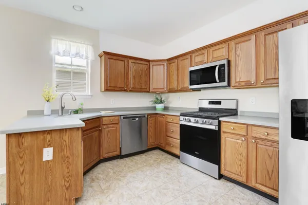 Property Slideshow image 3 of 34 | 17 manchester, Galloway Township, NJ, 08205