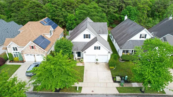 Property Slideshow image 2 of 50 | 118 burnside dr, Egg Harbor Township, NJ, 08234