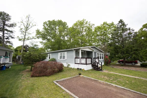 Property Slideshow image 3 of 35 | 22 hickory, Mays Landing, NJ, 08330-001