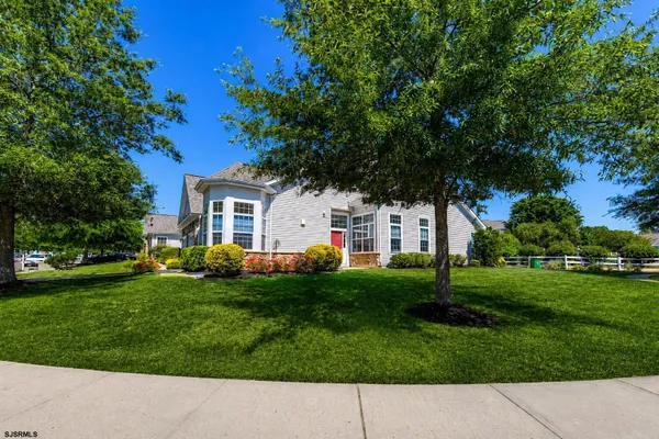 Property Slideshow image 3 of 38 | 49 ables run, Absecon, NJ, 08201