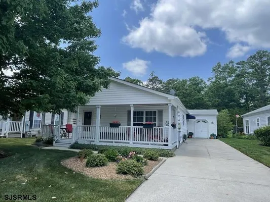 Property Slideshow image 2 of 22 | 32 knollwood, Mays Landing, NJ, 08330