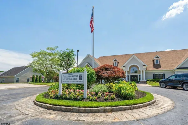 Property Slideshow image 2 of 29 | 30 jackson dr, Egg Harbor Township, NJ, 08234