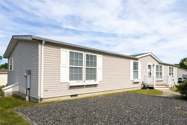 Property Slideshow image 2 of 29 | 17 rosewood, Mays Landing, NJ, 08330