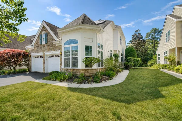 Property Slideshow image 2 of 26 | 21 lewis dr, Mays Landing, NJ, 08330