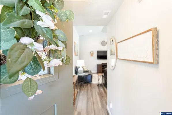Property Slideshow image 3 of 26 | 2054 se academy st, Dallas, OR, 97338