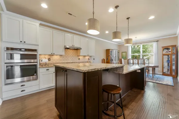 Property Slideshow image 2 of 41 | 23930 montague dr, Brownstownchartertownship_wayne, MI, 48134