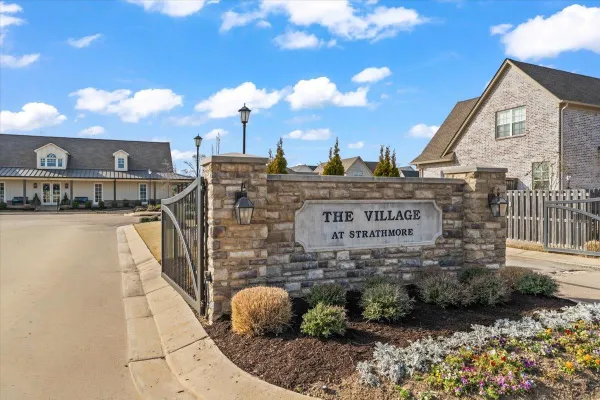 Property Slideshow image 2 of 37 | 10133 cliveden cir, Collierville, TN, 38017