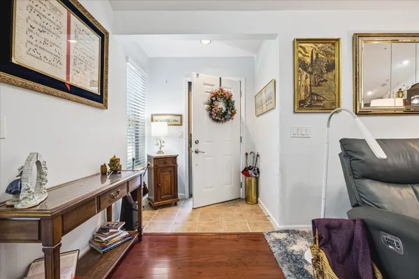 Property Slideshow image 3 of 21 | 1668 w southfield cir, Memphis, TN, 38016