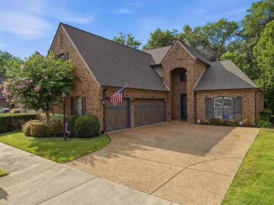 Property Slideshow image 2 of 35 | 10124 serenity dr, Lakeland, TN, 38002
