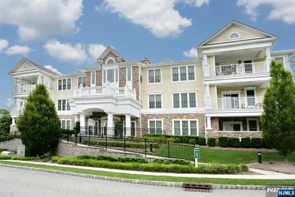 Property Slideshow image 2 of 45 | 801 four seasons ln, Montvale, NJ, 07645