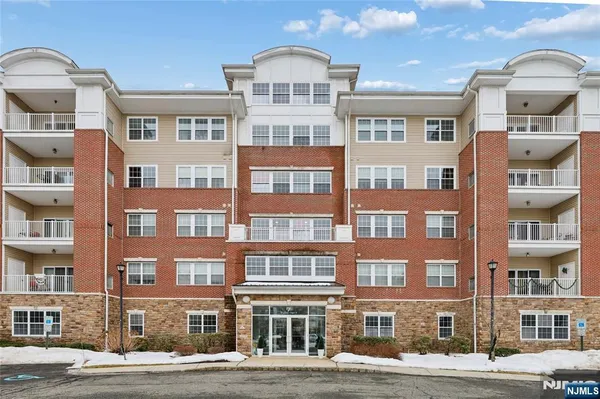 Property Slideshow image 3 of 43 | 7408 warrens way top  & dee, Wanaque, NJ, 07465