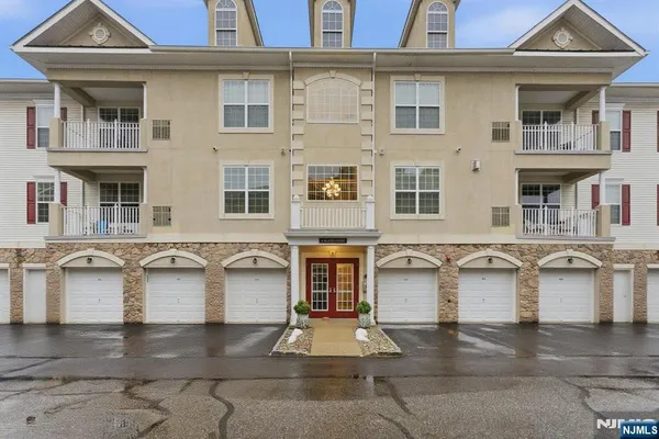 Property Slideshow image 2 of 44 | 3 slate ct 707, Little Falls, NJ, 07424