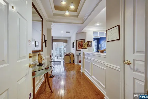 Property Slideshow image 3 of 23 | 10402 warrens way top  renov, Wanaque, NJ, 07465