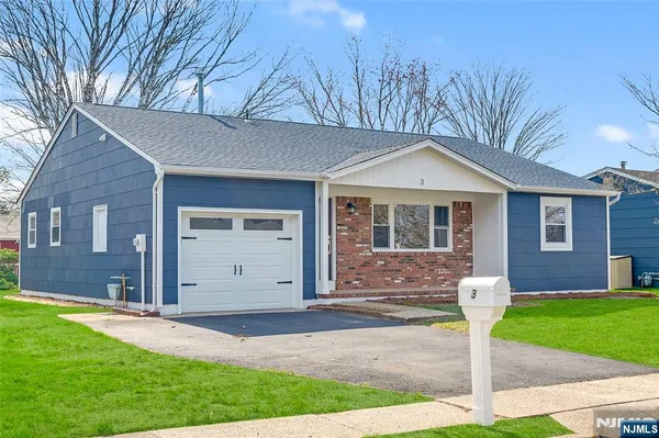 Property Slideshow image 2 of 33 | 3 pembroke ln, Berkeley, NJ, 08757