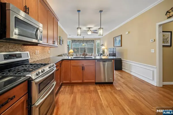 Property Slideshow image 3 of 35 | 1403 pointe gate dr, Livingston, NJ, 07039