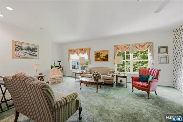 Property Slideshow image 2 of 27 | 2 richmond rd 302, West Milford, NJ, 07480