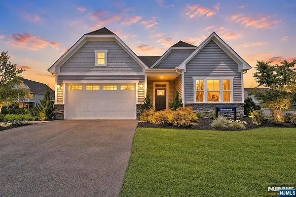 Property Slideshow image 3 of 34 | 2 redwood run, Mansfield, NJ, 07865