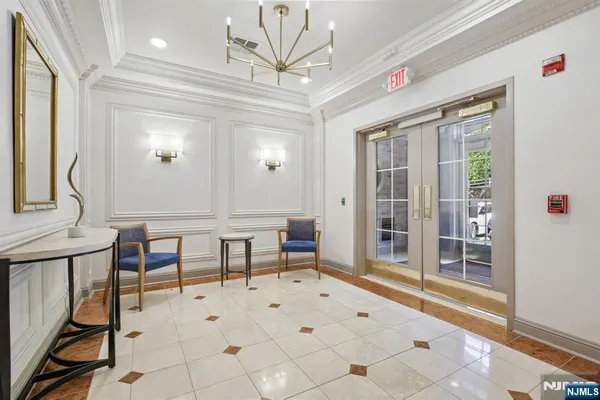 Property Slideshow image 2 of 21 | 5211 pointe gate dr, Livingston, NJ, 07039