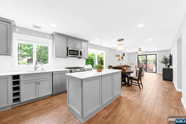 Property Slideshow image 2 of 23 | 136 changebridge rd j7, Montville Township, NJ, 07045