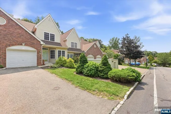 Property Slideshow image 2 of 38 | 162 richmond rd, West Milford, NJ, 07480