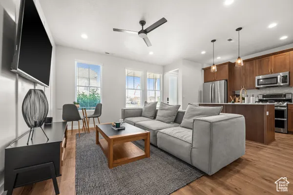 Property Slideshow image 3 of 19 | 5087 w rambutan way, South Jordan, UT, 84009