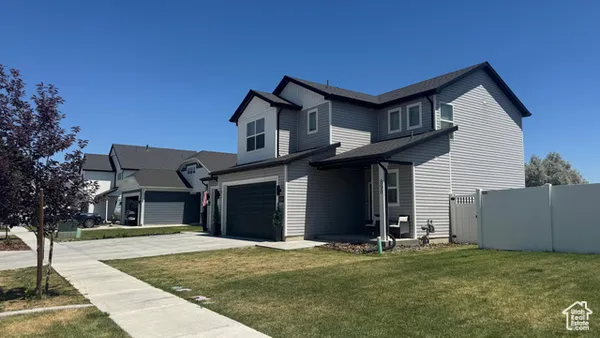 Property Slideshow image 2 of 9 | 898 n 870 w # 97, Tremonton, UT, 84337