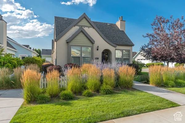 Property Slideshow image 2 of 39 | 11177 s kiwano way, South Jordan, UT, 84009