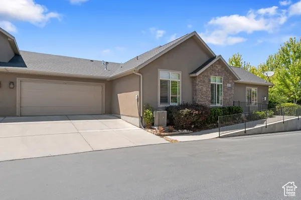 Property Slideshow image 2 of 31 | 2029 w 9270 b, West Jordan, UT, 84088