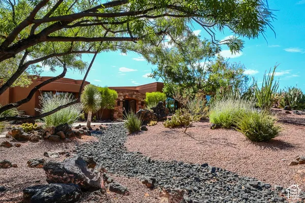 Property Slideshow image 3 of 94 | 2763 chaco trl, St George, UT, 84770