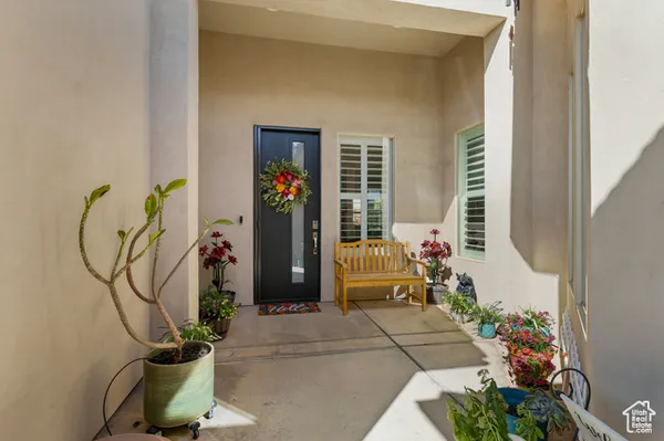 Property Slideshow image 2 of 25 | 1216 w wickham dr, St George, UT, 84790