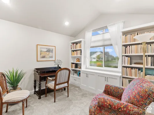 Property Slideshow image 3 of 40 | 462 s iron shoe ln b, Saratoga Springs, UT, 84045