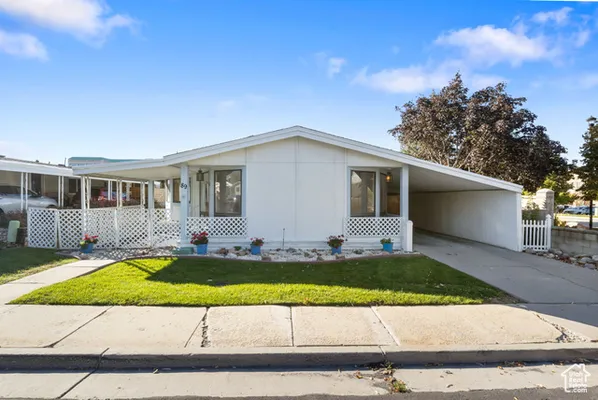 Property Slideshow image 3 of 40 | 89 w evening star way, Sandy, UT, 84070