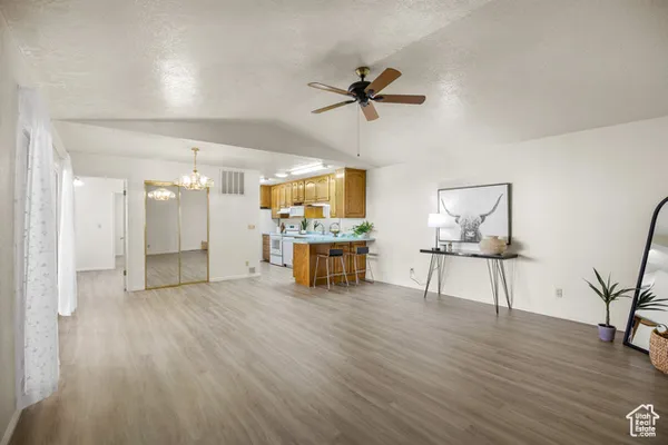 Property Slideshow image 2 of 30 | 1331 n dixie downs rd unit 112, St George, UT, 84770
