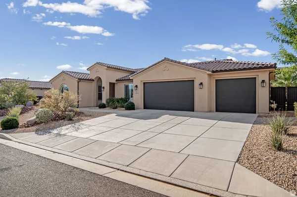 Property Slideshow image 2 of 40 | 195 w via modelo, Washington, UT, 84780