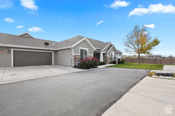 Property Slideshow image 3 of 42 | 192 s 840 d, Pleasant Grove, UT, 84062