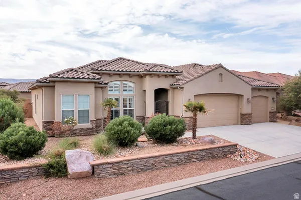 Property Slideshow image 3 of 50 | 2109 vision point cir # 1037, St George, UT, 84790