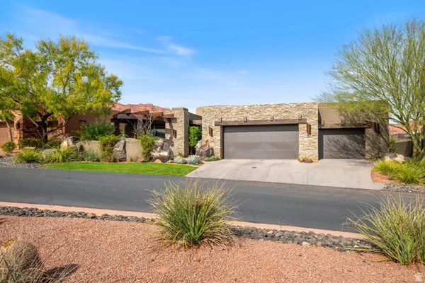 Property Slideshow image 2 of 80 | 1500 e split rock dr 91, Ivins, UT, 84738