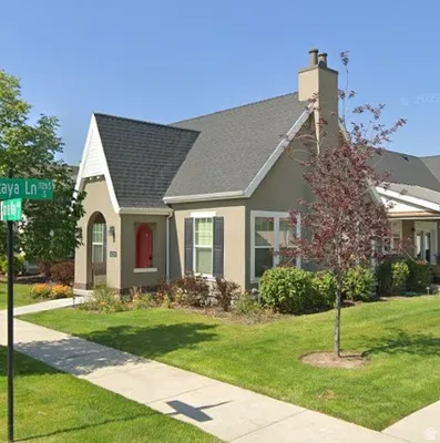 Property Slideshow image 2 of 39 | 11259 s artichoke way, South Jordan, UT, 84009