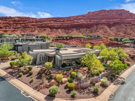 Property Slideshow image 3 of 70 | 2047 w cougar rock cir, St George, UT, 84770