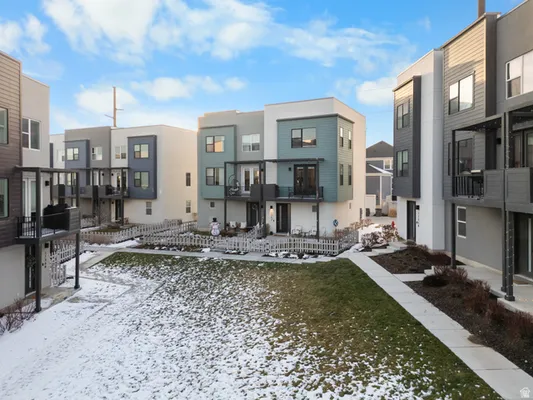 Property Slideshow image 2 of 40 | 11362 s willow walk dr, South Jordan, UT, 84009