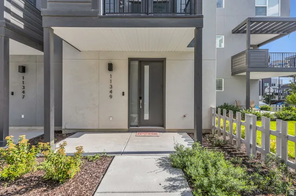 Property Slideshow image 3 of 31 | 11349 s willow walk dr, South Jordan, UT, 84009