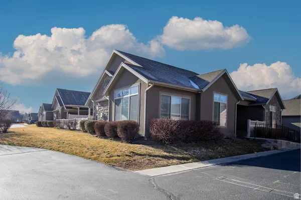 Property Slideshow image 2 of 31 | 1916 hopalong cir a, West Jordan, UT, 84088