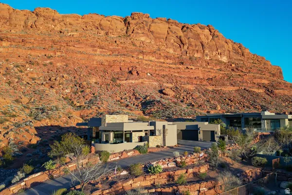 Property Slideshow image 2 of 57 | 3052 n snow canyon parkway pkwy 210, St. George, UT, 84770