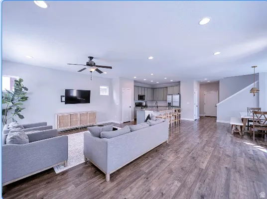 Property Slideshow image 3 of 26 | 11371 s abbey mill dr, South Jordan, UT, 84009